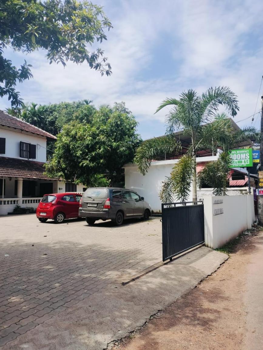 Town Residency Villa Kannur Bagian luar foto